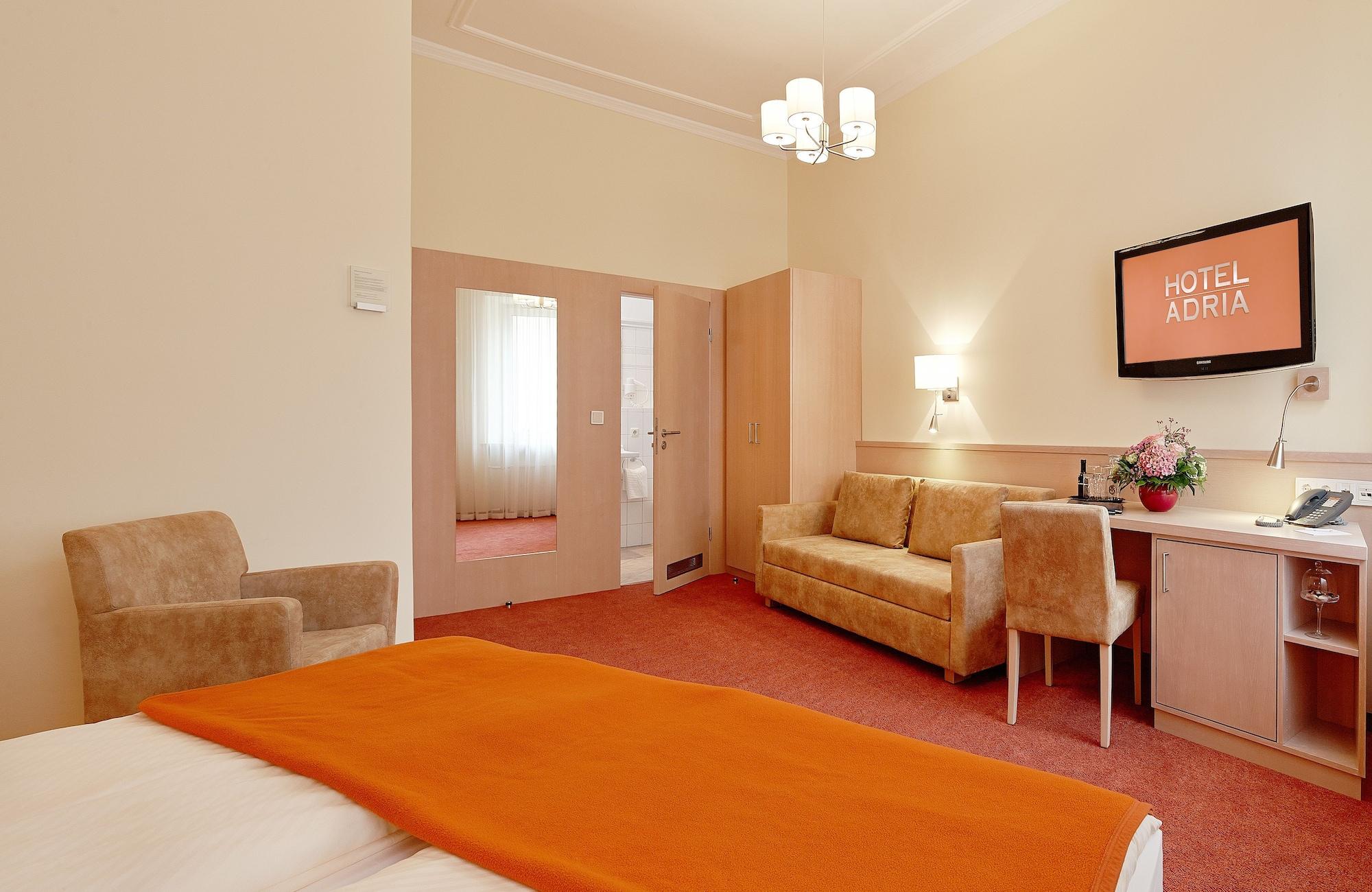 Hotel Adria Muenchen Εξωτερικό φωτογραφία