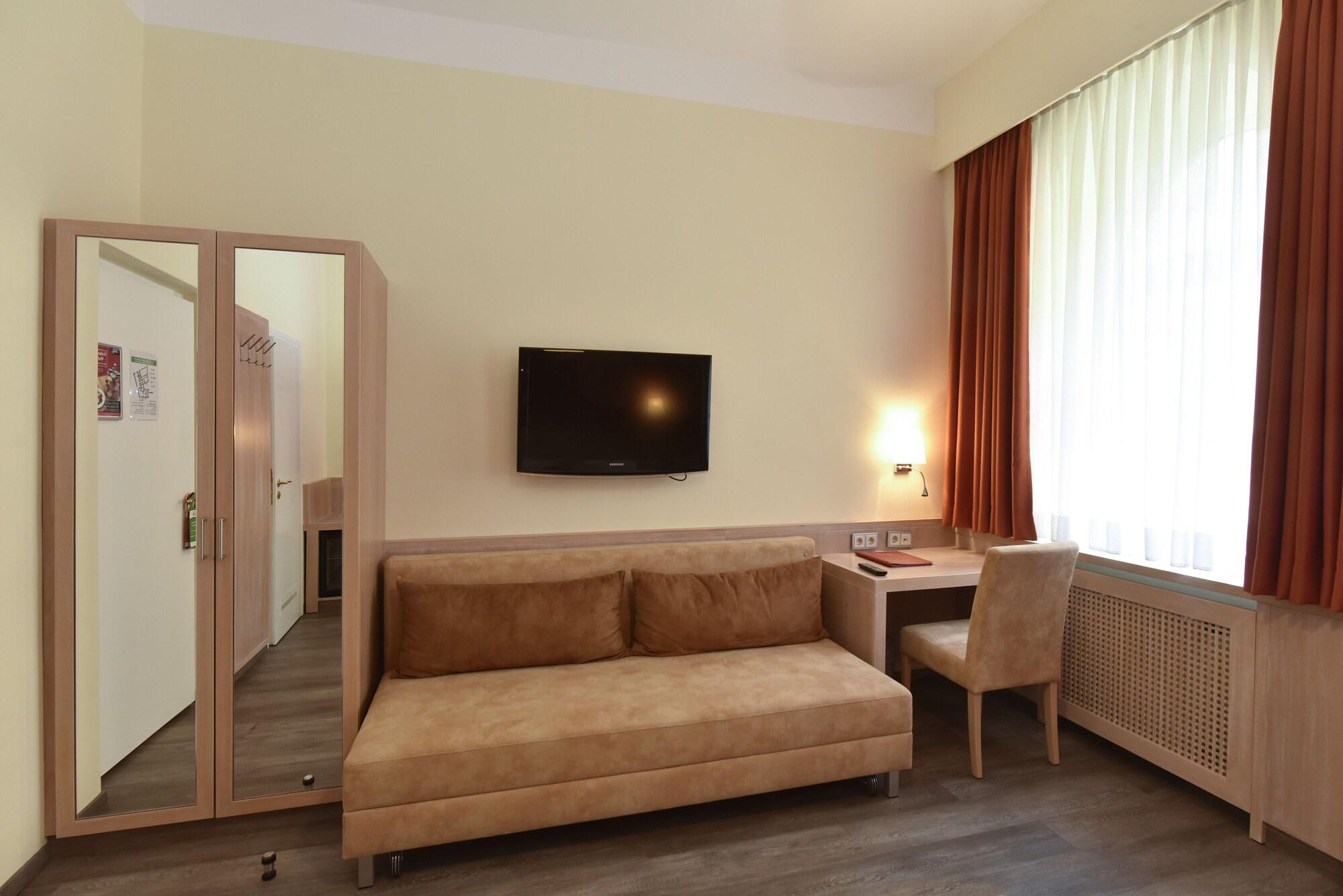 Hotel Adria Muenchen Εξωτερικό φωτογραφία